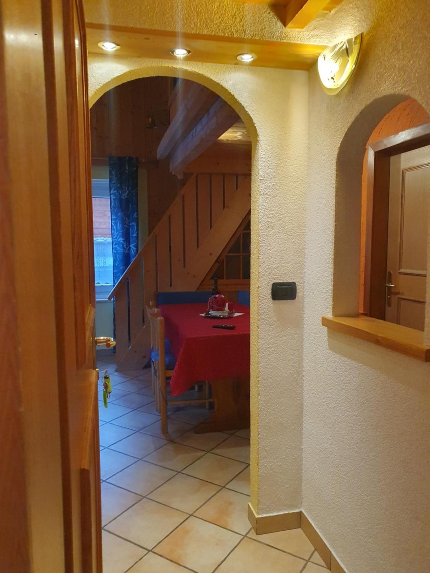 Casa Claudio-Appartamenti In Centro Кампителло-ди-Фасса Экстерьер фото