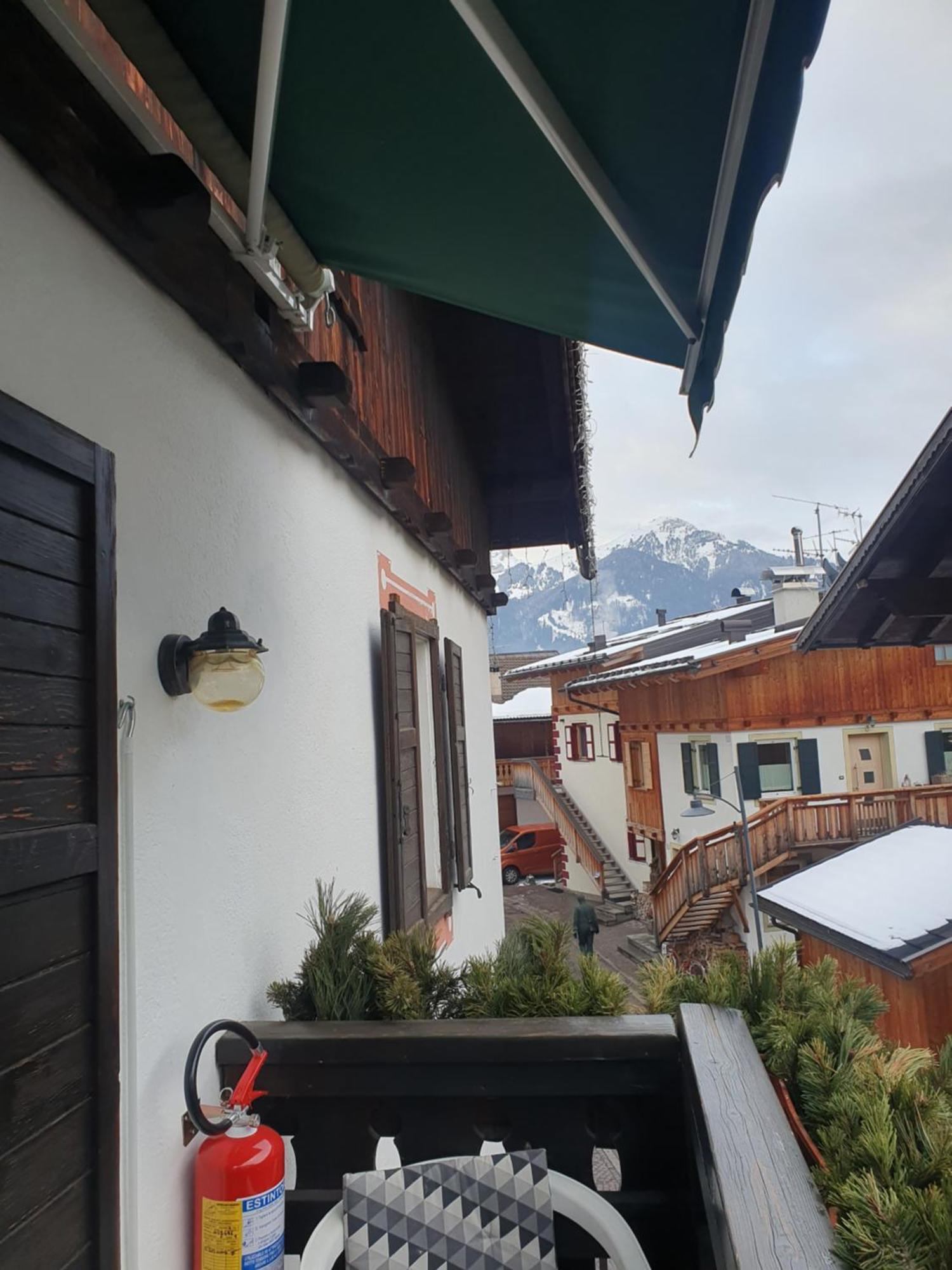 Casa Claudio-Appartamenti In Centro Кампителло-ди-Фасса Экстерьер фото